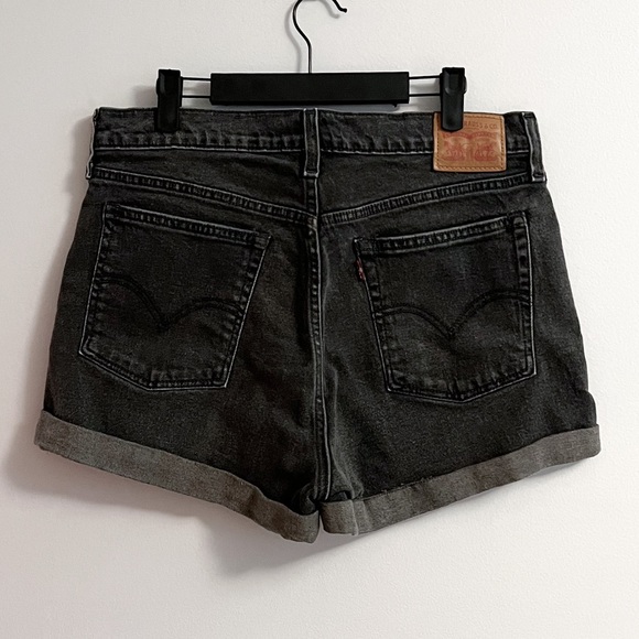 Levi’s Shorts - Picture 7 of 7
